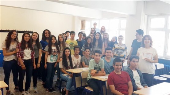 Uşak'ta 64 bin öğrenci karnesini aldı!