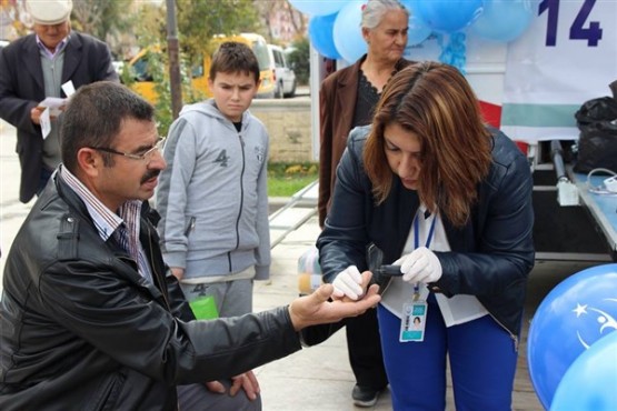 Uşak Halk Sağlığı Müdürlüğü, diyabet hastalığına dikkat çekti!
