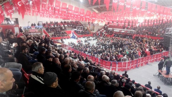 CHP Genel Başkanı Kılıçdaroğlu, Uşak'ta üreticilerle bir araya geldi!