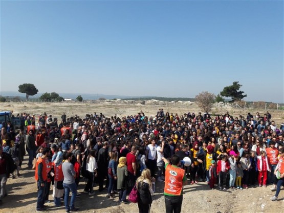 Uşak TEMA Vakfı, Uşak'ı ağaçlandırmaya devam ediyor!