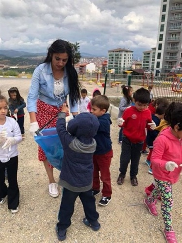 Anaokulu öğrencilerinden yaşanılabilir bir Türkiye için daha güzel temiz günler etkinliği