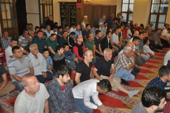 Uşak'ta Kurban Bayramı, Bayram Namazı'nın kılınması ile başladı!