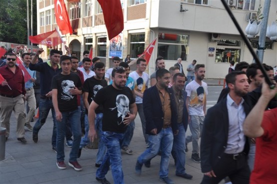 Gençlik Bayramı kutlaması, CHP Uşak Gençliği'nden geldi!