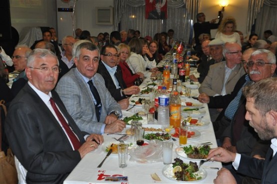 CHP Uşak Örgütü'nün bayram etkinliği, iktidar yürüyüşüne dönüştü!