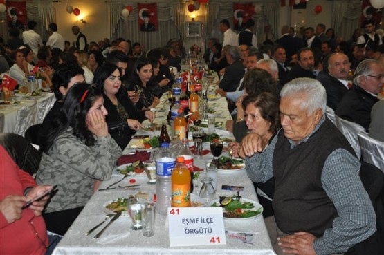 CHP Uşak Örgütü'nün bayram etkinliği, iktidar yürüyüşüne dönüştü!