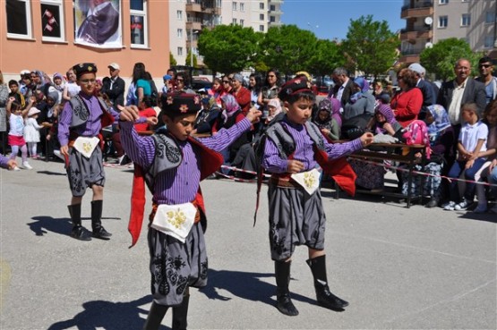 23 Nisan, Emine Niyazi Deveci İlkokulu'nda Coşku İle Kutlandı!