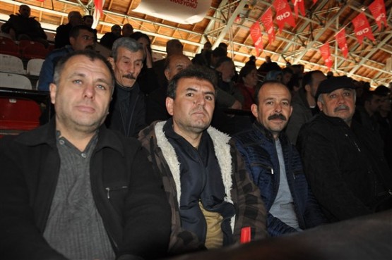 CHP Genel Başkanı Kılıçdaroğlu, Uşak'ta üreticilerle bir araya geldi!