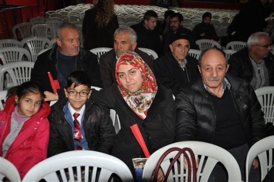 CHP Genel Başkanı Kılıçdaroğlu, Uşak'ta üreticilerle bir araya geldi!