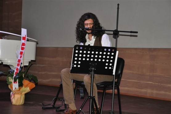 Uşaklı Piyanist Erman Karakaya’dan müthiş piyano resitali!