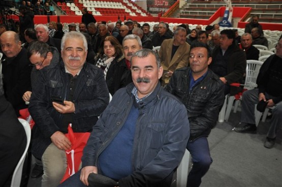 CHP Genel Başkanı Kılıçdaroğlu, Uşak'ta üreticilerle bir araya geldi!