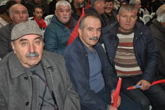 CHP Genel Başkanı Kılıçdaroğlu, Uşak'ta üreticilerle bir araya geldi!