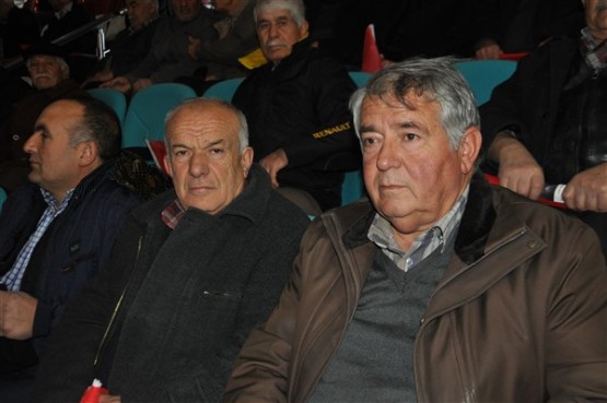 CHP Genel Başkanı Kılıçdaroğlu, Uşak'ta üreticilerle bir araya geldi!