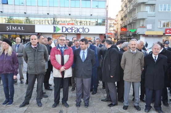 Ulu Önder Atatürk, Uşak'ta törenle anıldı!