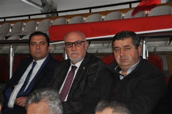 CHP Genel Başkanı Kılıçdaroğlu, Uşak'ta üreticilerle bir araya geldi!