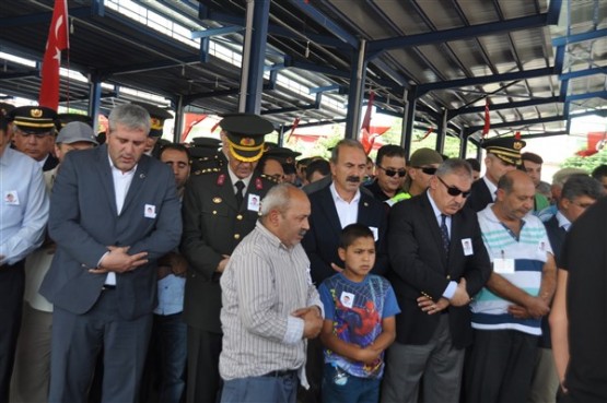 Uşak şehidini ebediyete uğurladı