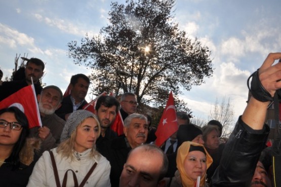 Teröre lanet için yürüdüler!