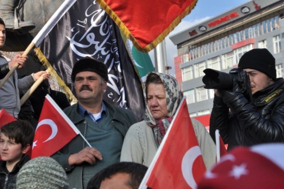 Teröre lanet için yürüdüler!