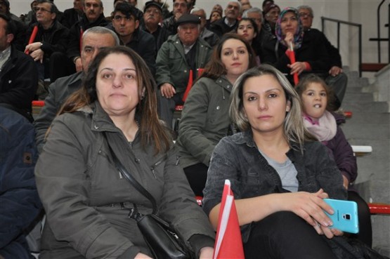 CHP Genel Başkanı Kılıçdaroğlu, Uşak'ta üreticilerle bir araya geldi!