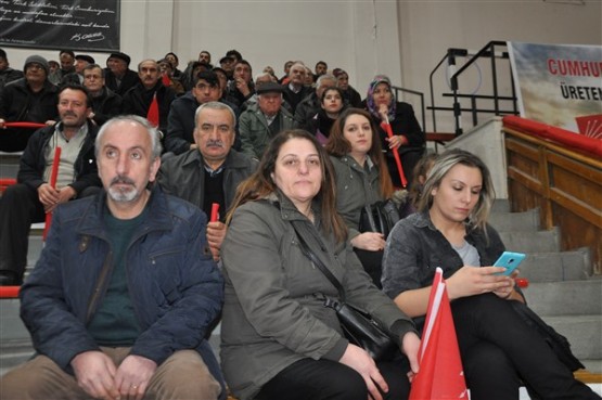 CHP Genel Başkanı Kılıçdaroğlu, Uşak'ta üreticilerle bir araya geldi!