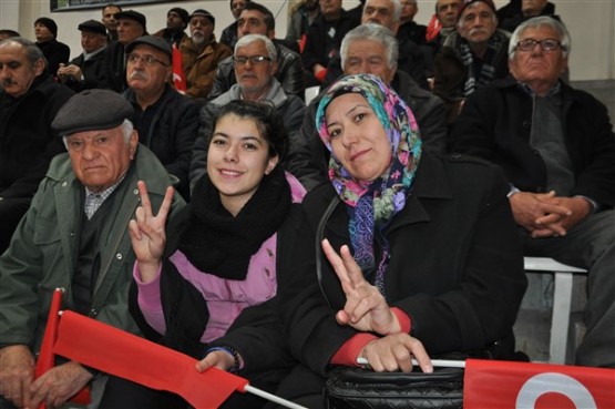 CHP Genel Başkanı Kılıçdaroğlu, Uşak'ta üreticilerle bir araya geldi!