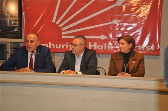 CHP'li Dursun Çiçek, Uşak'taki “Darbe ve Hukuk“ konulu panelde konuştu!