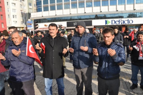 Teröre lanet için yürüdüler!