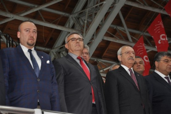CHP Genel Başkanı Kılıçdaroğlu, Uşak'ta üreticilerle bir araya geldi!