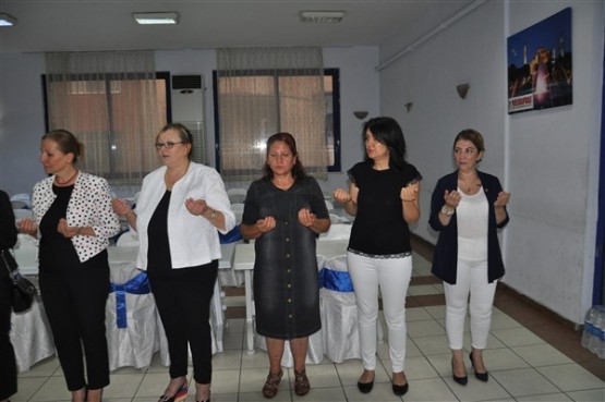 CHP Uşak Teşkilatı mahalle ve köy muhtarları ile iftarda buluştu