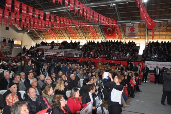CHP Genel Başkanı Kılıçdaroğlu, Uşak'ta üreticilerle bir araya geldi!