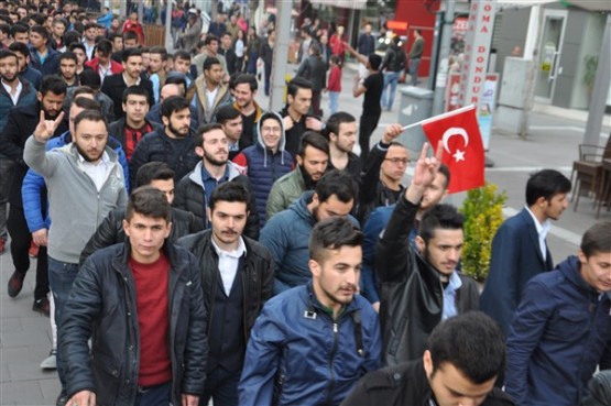 Uşak'ta Çanakkale Şehitleri Böyle Hep Birlikte Omuz Omuza Anıldı