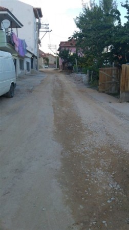 Belediye Başkanı gülücükler saçadursun; şehir resmen dökülüyor!