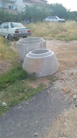 Belediye Başkanı gülücükler saçadursun; şehir resmen dökülüyor!