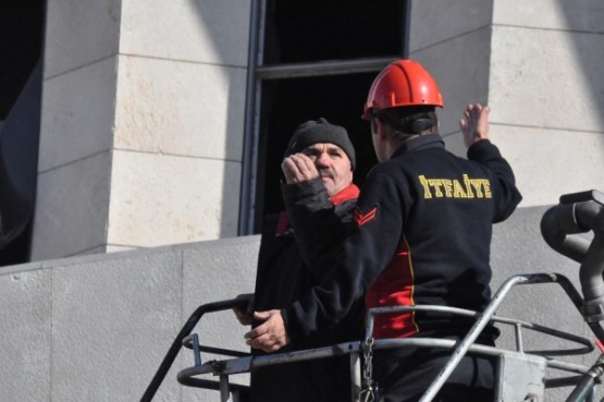 Camii İnşaatının Kubbesinde Mahsur Kalan İşçi Kurtarıldı!