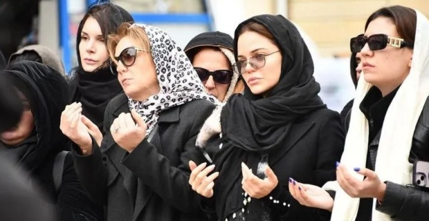 Ünlü Oyuncu Hilal Altınbilek'in Babası Özdemir Altınbilek, hayatını kaybetti!