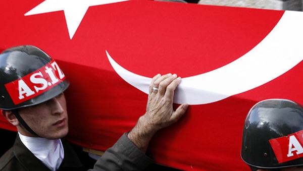 Bugünkü Şehitlerin İsimleri ve Memleketleri Belli Oldu. Bugün Şehit Olan Askerlerin İsimleri, Memleketleri, Hakkari'deki Ölen Şehitlerin Kimlikleri.