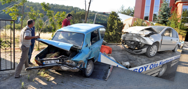 İzmir Yolu'nda Trafik Kazası! 5 Yaralı