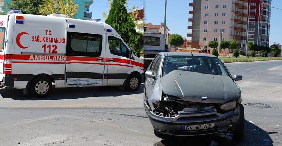 Vakaya Giden Ambulans Kaza Yaptı! 1 Yaralı!